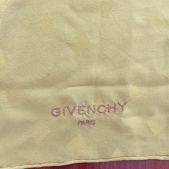 Givenchy Accessories - GIVENCHY handkerchief scarf green 31" x 30" EUC